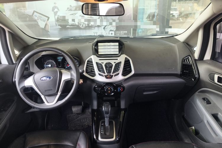 Used Ford EcoSport 2013 1.5L Automatic Fashion Model Center Console