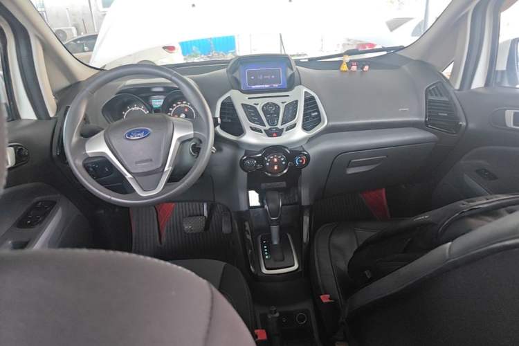Used Ford EcoSport 2013 1.5L Automatic Fashion Model Center Console