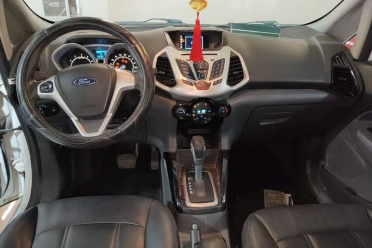 Used Ford EcoSport 2013 1.5L Automatic Prestige Model Center Console