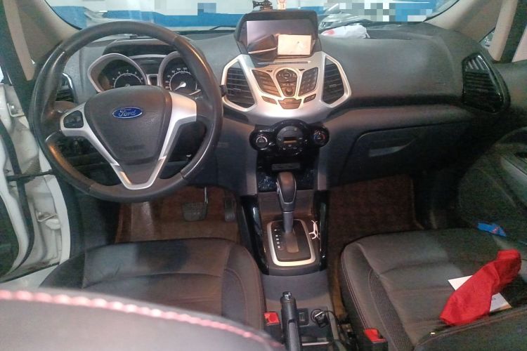 Used Ford EcoSport 2013 1.5L Automatic Prestige Model Center Console