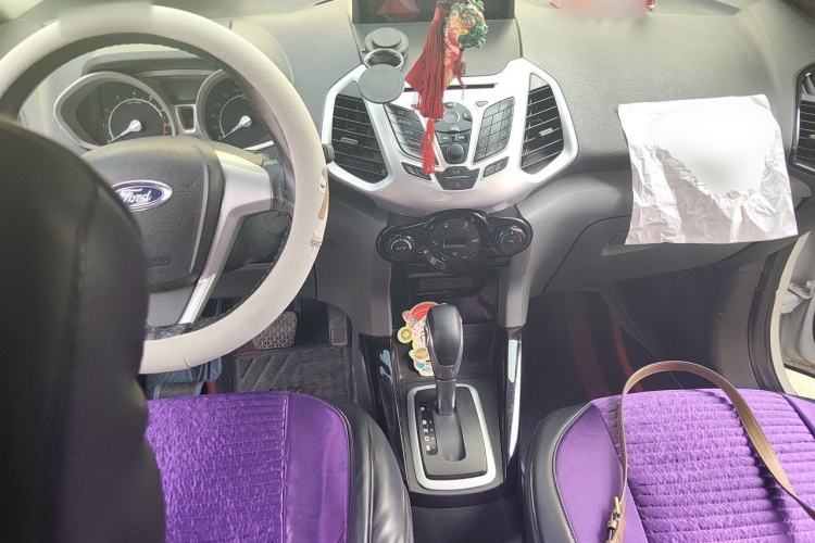 Used Ford EcoSport 2013 1.5L Automatic Prestige Model Center Console