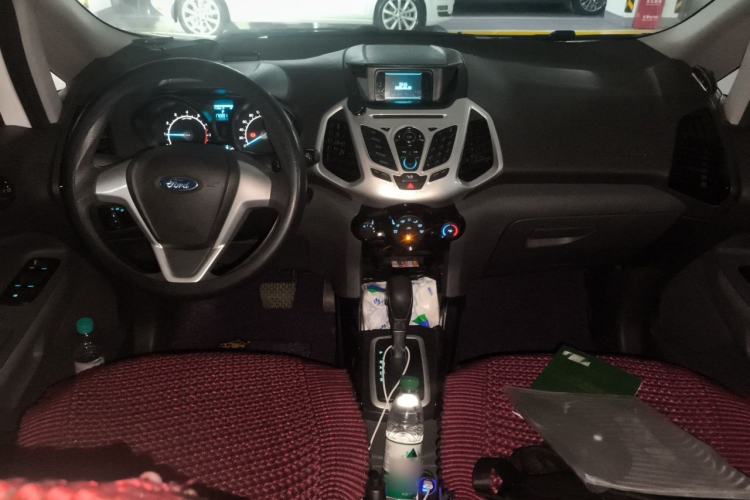 Used Ford EcoSport 2013 1.5L Automatic Fashion Model Center Console