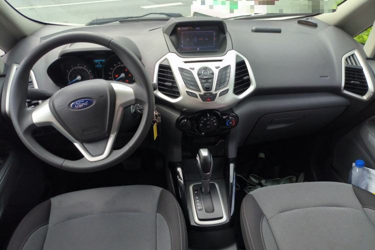 Used Ford EcoSport 2013 1.5L Automatic Fashion Model Center Console