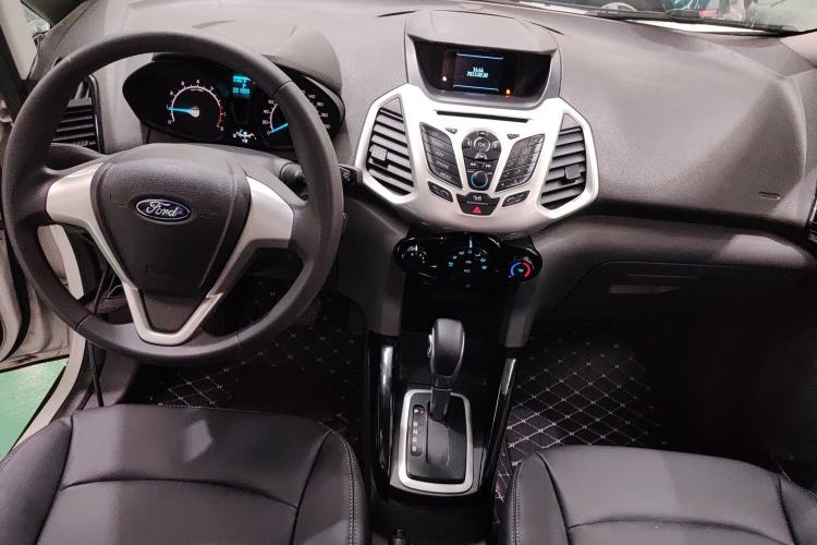 Used Ford EcoSport 2013 1.5L Automatic Fashion Model Center Console