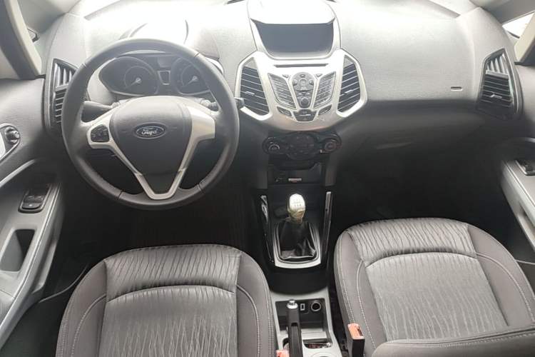 Used Ford EcoSport 2013 1.0L GTDi Manual Luxury Model Center Console