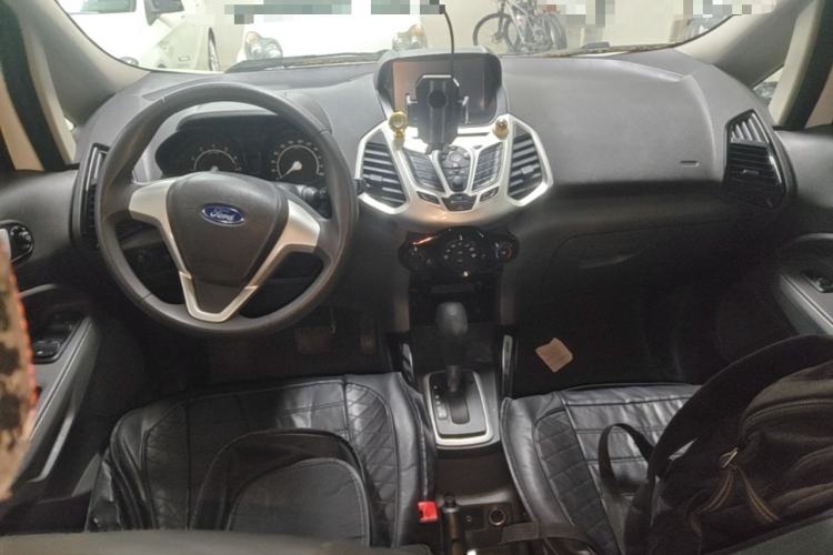 Used Ford EcoSport 2013 1.5L Automatic Fashion Model Center Console