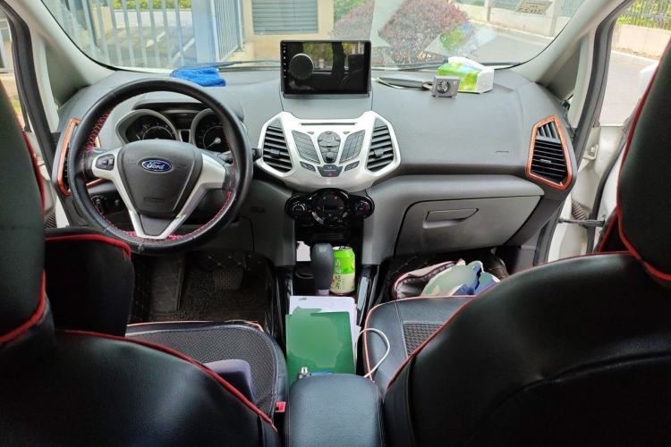 Used Ford EcoSport 2013 1.5L Automatic Prestige Model Center Console