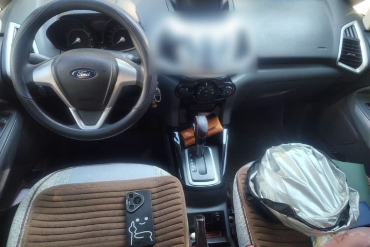Used Ford EcoSport 2013 1.5L Automatic Fashion Model Center Console