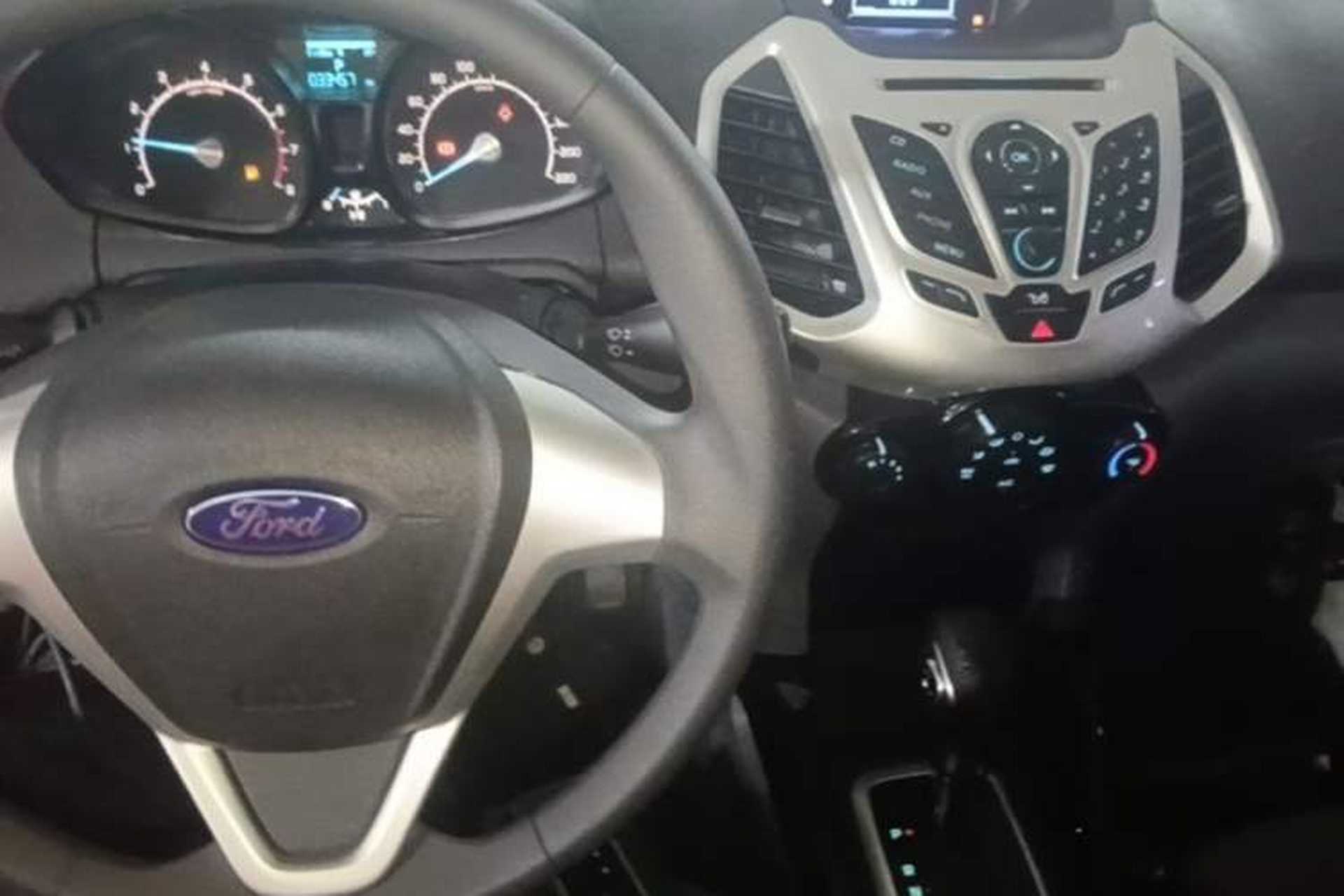 Used Ford EcoSport 2013 1.5L Automatic Fashion Model Center Console