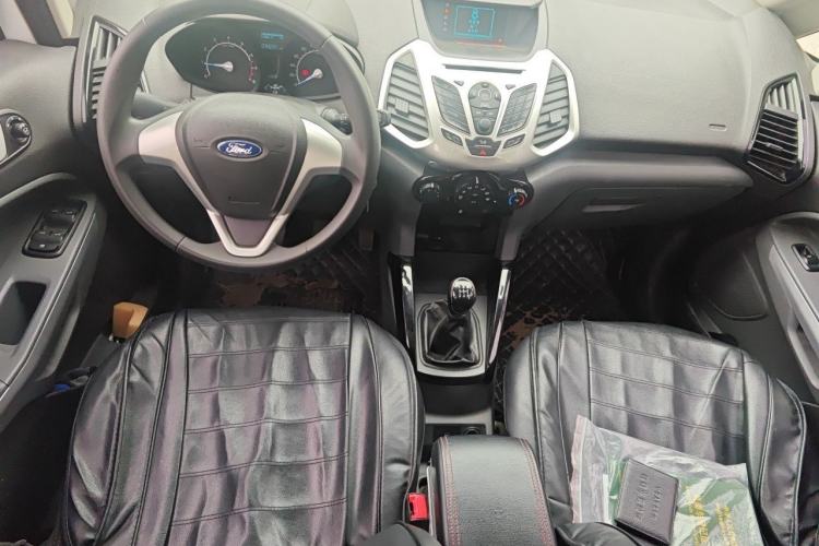 Used Ford EcoSport 2013 1.5L Manual Fashion Model Center Console