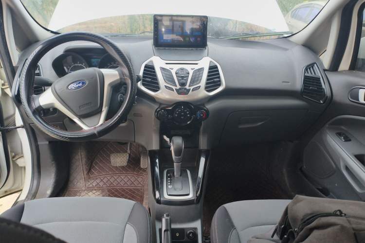 Used Ford EcoSport 2013 1.5L Automatic Fashion Model Center Console