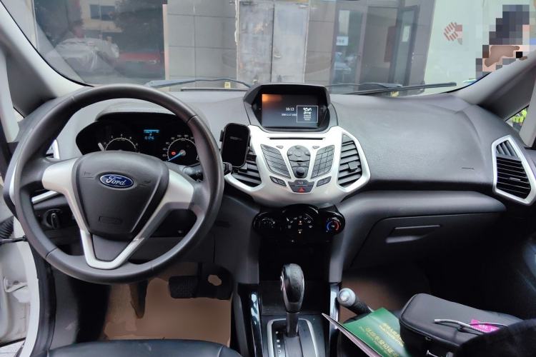 Used Ford EcoSport 2013 1.5L Automatic Fashion Model Center Console