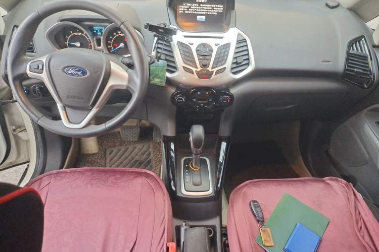 Used Ford EcoSport 2013 1.5L Automatic Prestige Model Center Console