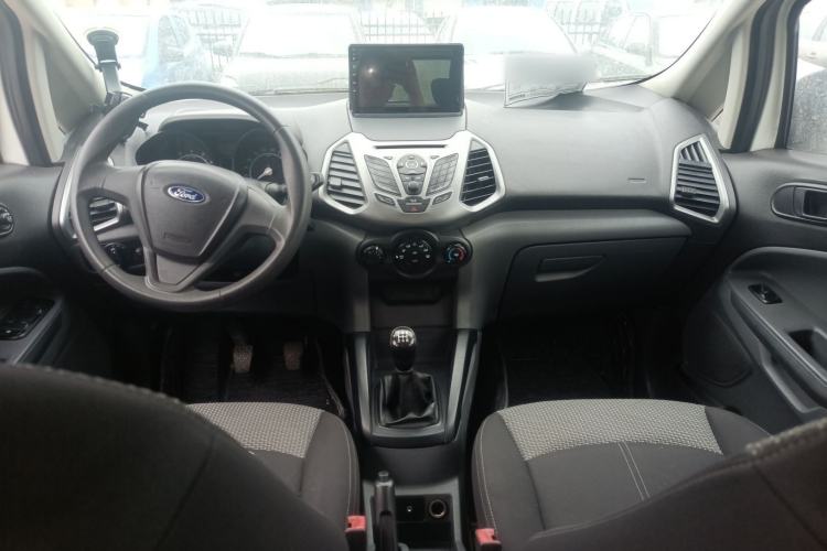 Used Ford EcoSport 2013 1.5L Manual Comfort Model Center Console