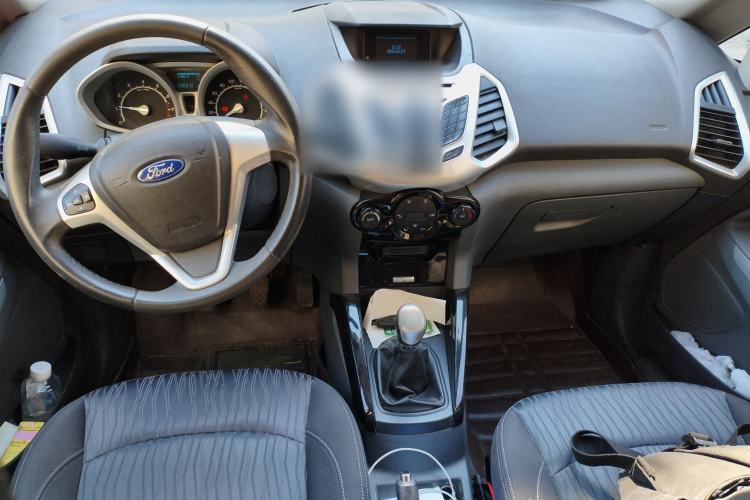 Used Ford EcoSport 2013 1.0L GTDi Manual Luxury Model Center Console