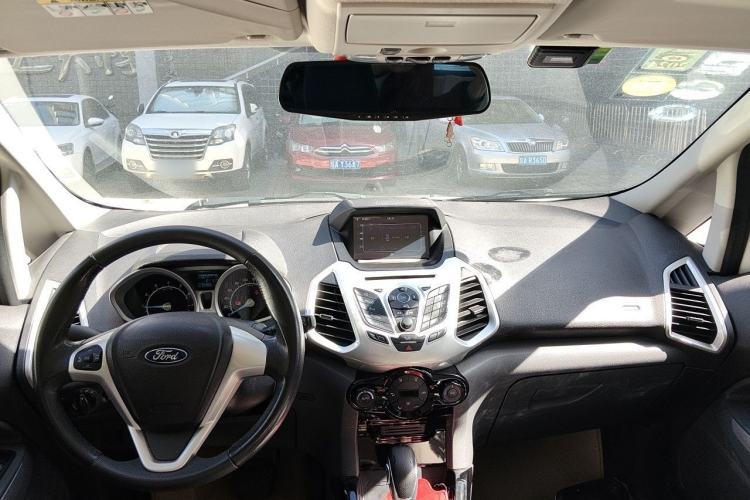 Used Ford EcoSport 2013 1.5L Automatic Prestige Model Center Console