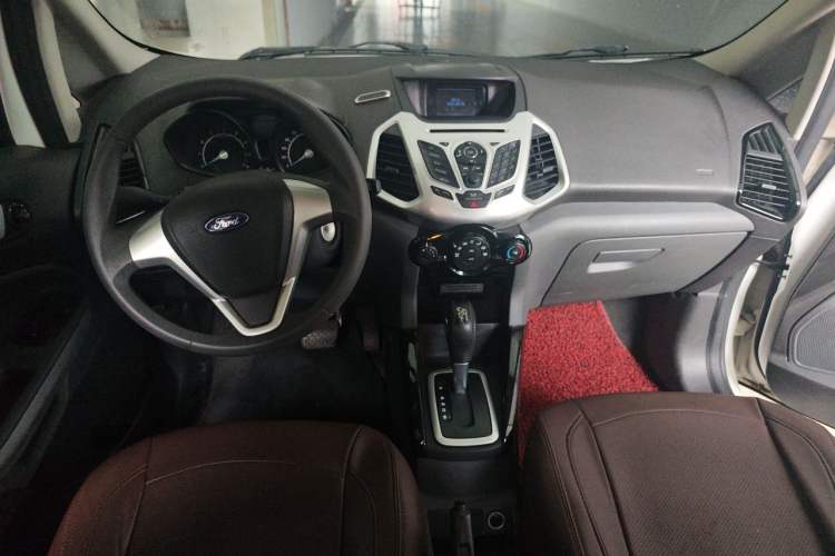 Used Ford EcoSport 2013 1.5L Automatic Fashion Model Center Console