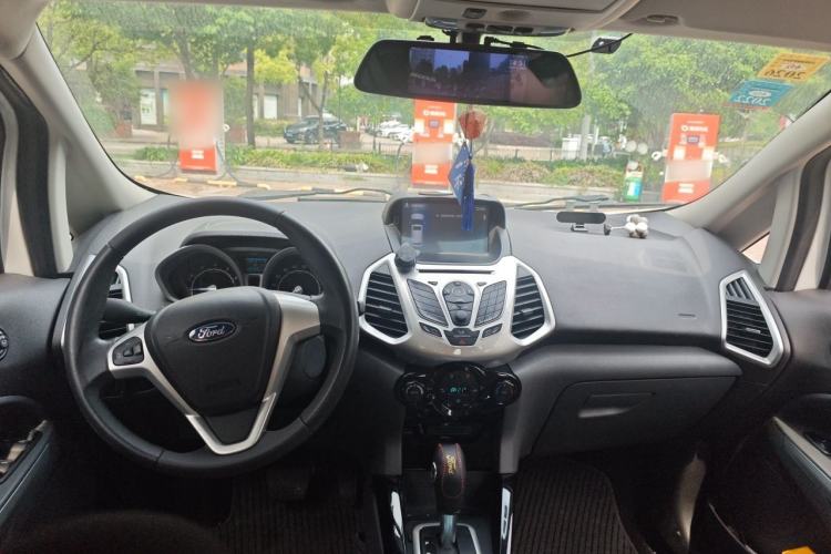 Used Ford EcoSport 2013 1.5L Automatic Prestige Model Center Console