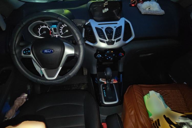 Used Ford EcoSport 2013 1.5L Automatic Prestige Model Center Console