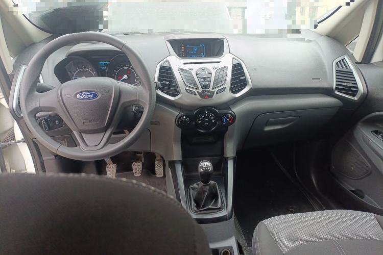 Used Ford EcoSport 2013 1.5L Manual Comfort Model Center Console