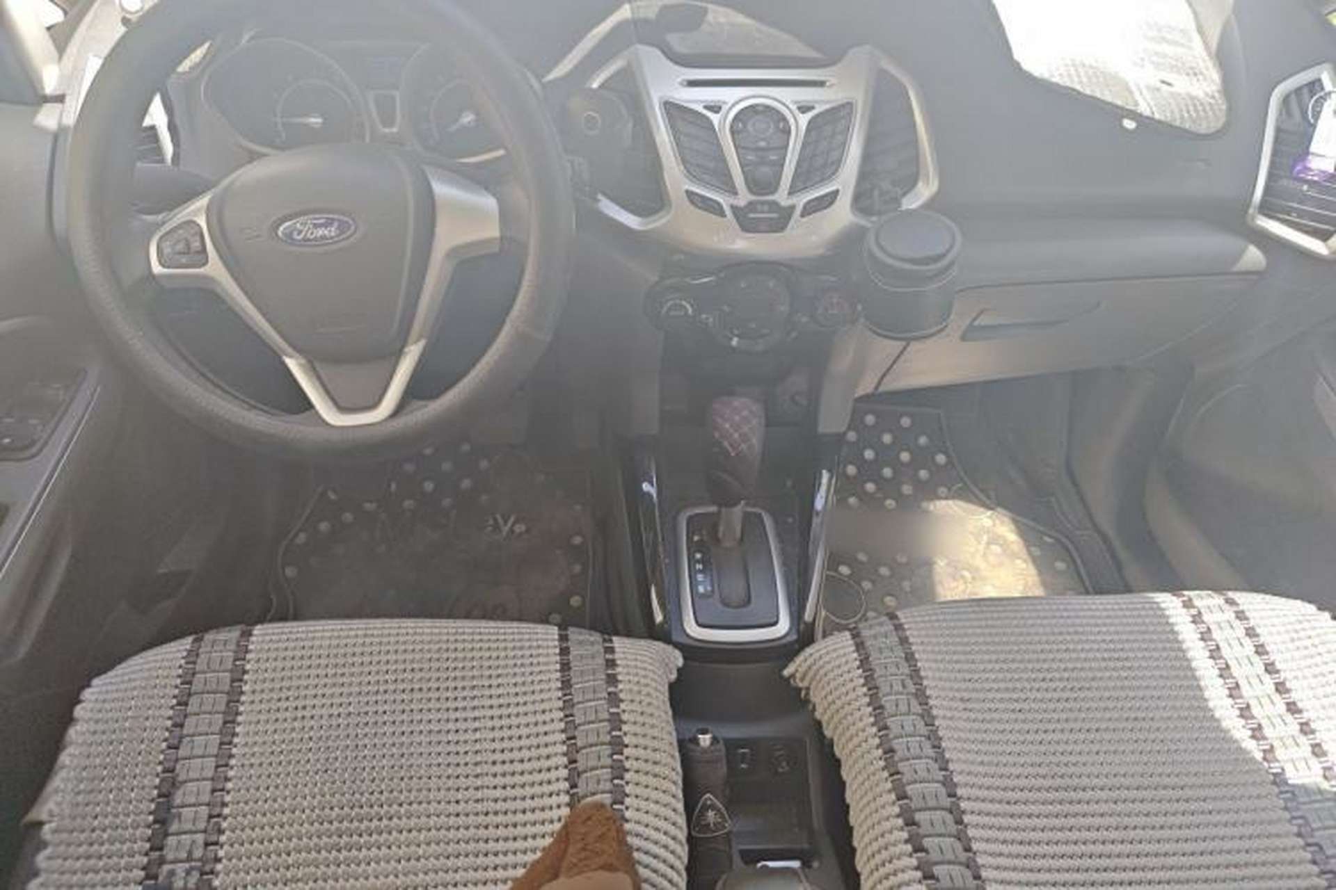 Used Ford EcoSport 2013 1.5L Automatic Prestige Model Center Console