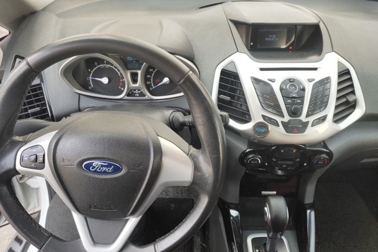 Used Ford EcoSport 2013 1.5L Automatic Prestige Model Center Console