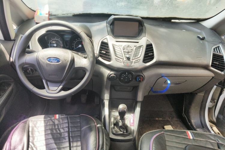 Used Ford EcoSport 2013 1.5L Manual Comfort Model Center Console
