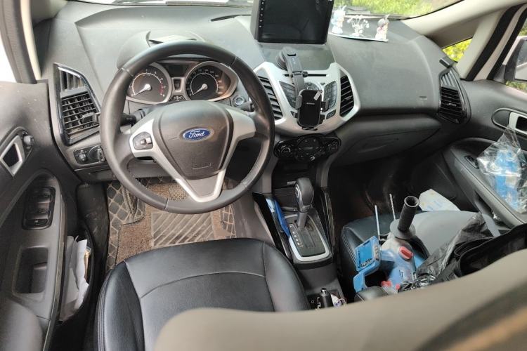 Used Ford EcoSport 2013 1.5L Automatic Prestige Model Center Console