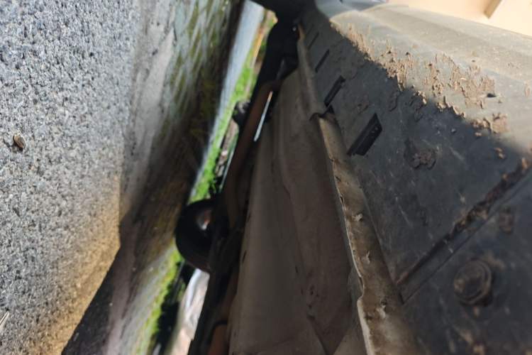 Used Ford EcoSport 2013 1.5L Manual Luxury Model Chassis Front Right