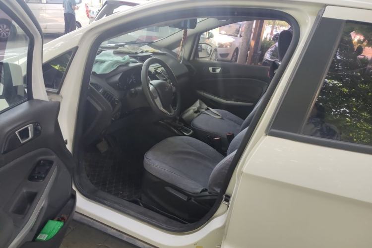 Used Ford EcoSport 2013 1.5L Automatic Fashion Model Driver Seat
