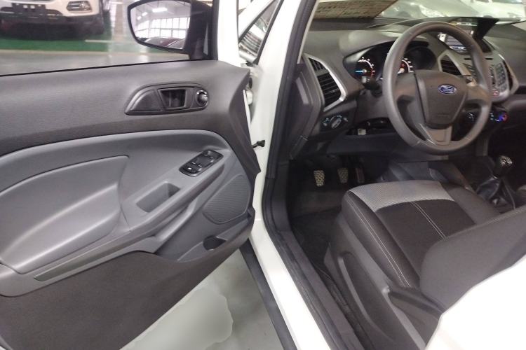 Used Ford EcoSport 2013 1.5L Manual Comfort Model Driver Seat