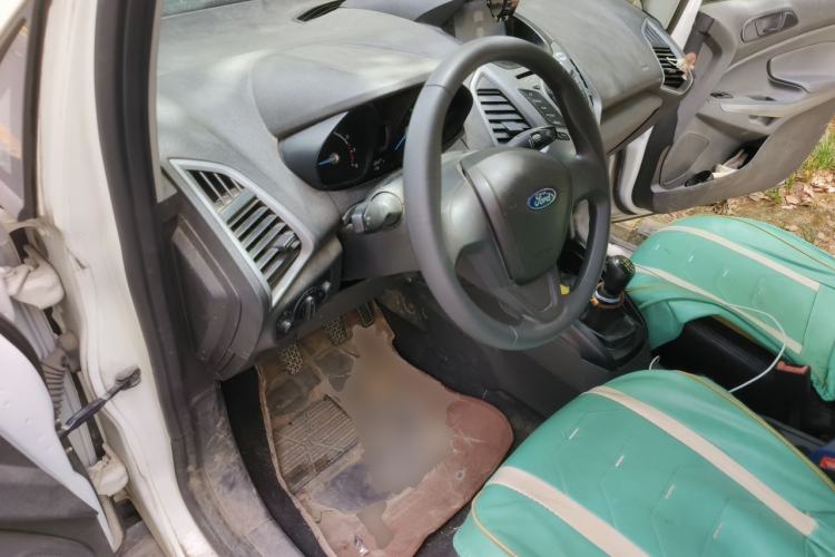 Used Ford EcoSport 2013 1.5L Manual Comfort Model Driver Seat