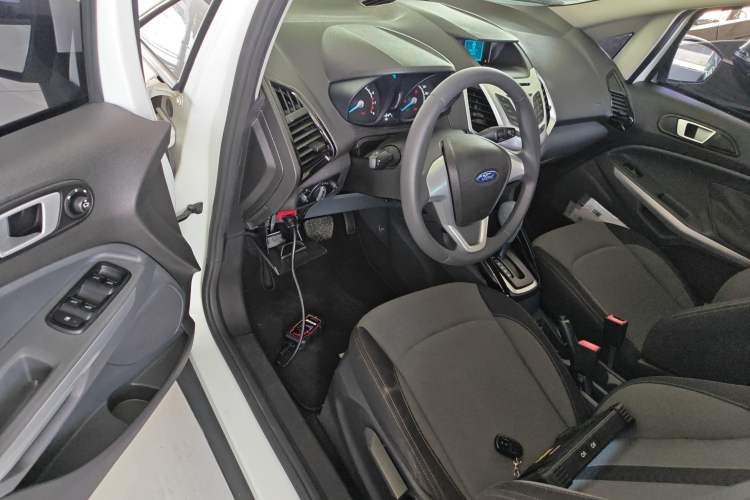 Used Ford EcoSport 2013 1.5L Automatic Fashion Model Driver Seat