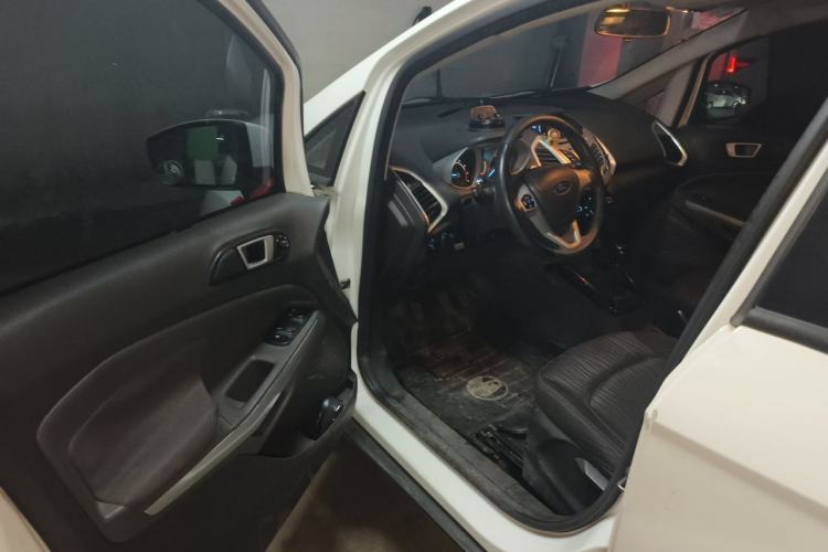 Used Ford EcoSport 2013 1.5L Manual Luxury Model Driver Seat