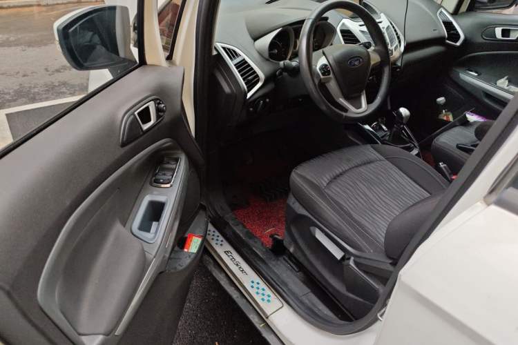Used Ford EcoSport 2013 1.0L GTDi Manual Luxury Model Driver Seat