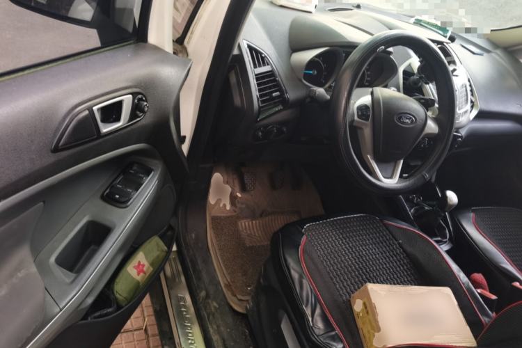 Used Ford EcoSport 2013 1.5L Manual Luxury Model Driver Seat