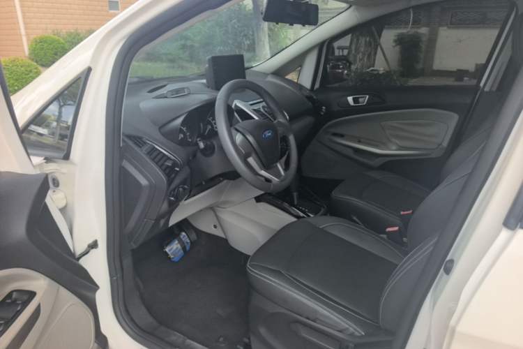Used Ford EcoSport 2013 1.5L Automatic Fashion Model Driver Seat