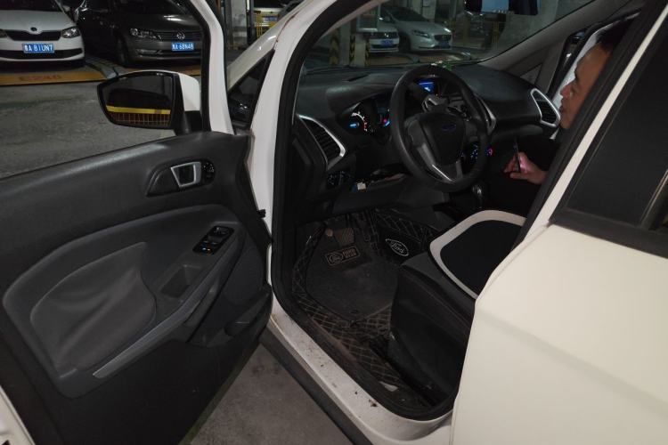 Used Ford EcoSport 2013 1.5L Automatic Fashion Model Driver Seat
