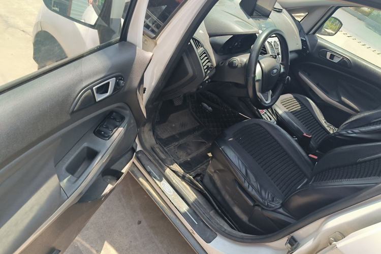 Used Ford EcoSport 2013 1.5L Automatic Fashion Model Driver Seat