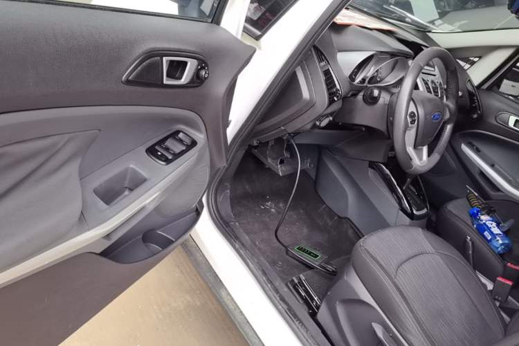 Used Ford EcoSport 2013 1.5L Automatic Prestige Model Driver Seat