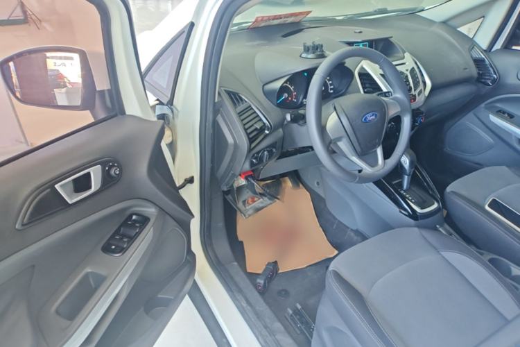 Used Ford EcoSport 2013 1.5L Automatic Fashion Model Driver Seat