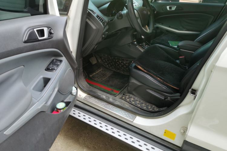 Used Ford EcoSport 2013 1.5L Automatic Fashion Model Driver Seat