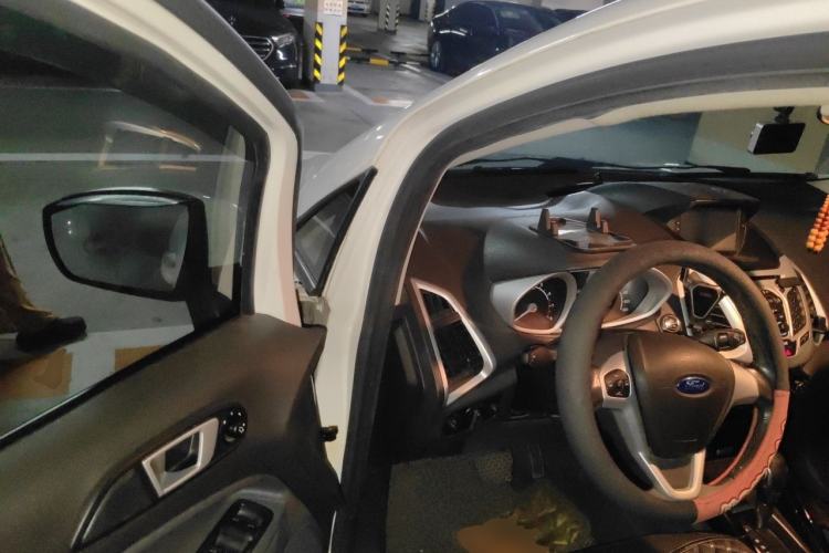 Used Ford EcoSport 2013 1.5L Automatic Prestige Model Driver Seat