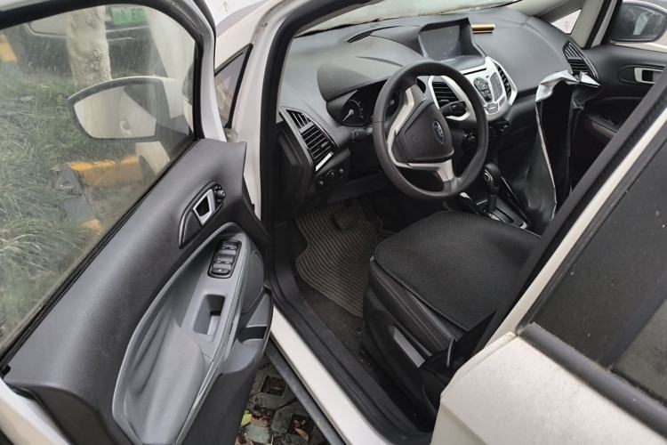 Used Ford EcoSport 2013 1.5L Automatic Fashion Model Driver Seat
