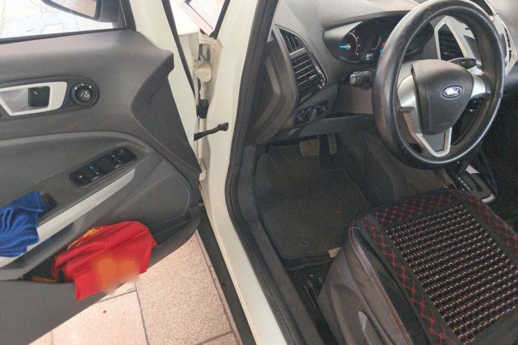 Used Ford EcoSport 2013 1.5L Automatic Fashion Model Driver Seat