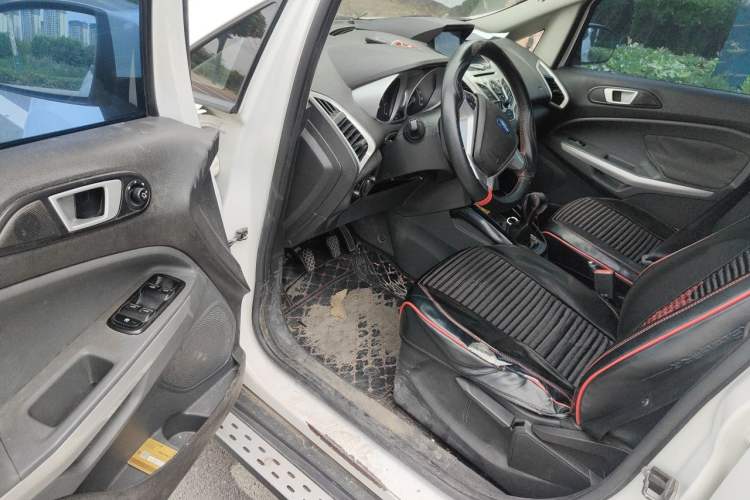 Used Ford EcoSport 2013 1.5L Manual Luxury Model Driver Seat