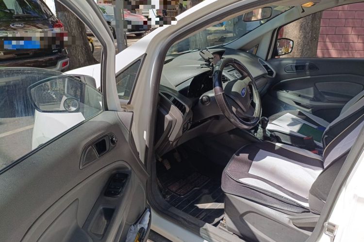 Used Ford EcoSport 2013 1.5L Manual Comfort Model Driver Seat