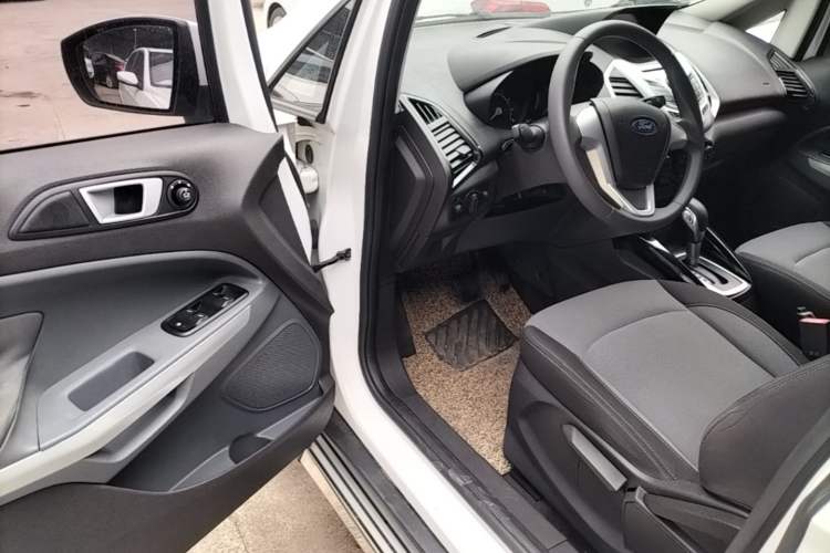 Used Ford EcoSport 2013 1.5L Automatic Fashion Model Driver Seat