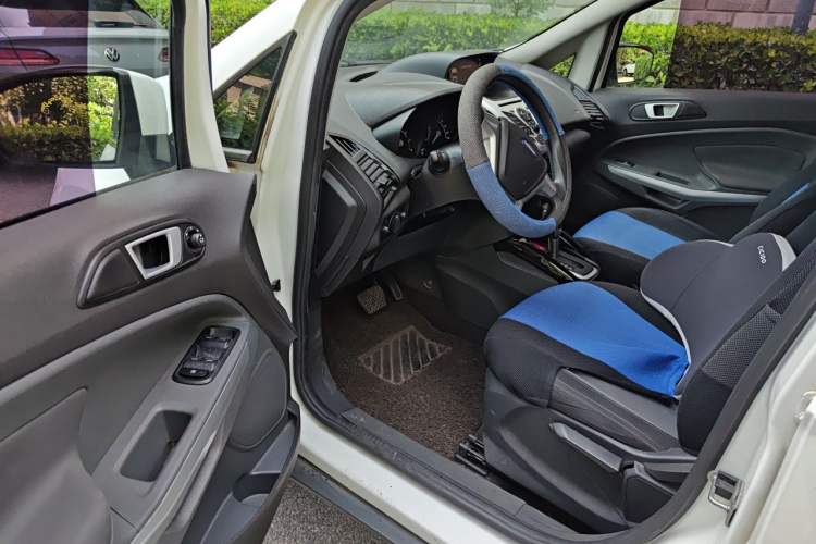 Used Ford EcoSport 2013 1.5L Automatic Fashion Model Driver Seat
