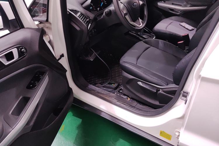 Used Ford EcoSport 2013 1.5L Automatic Fashion Model Driver Seat